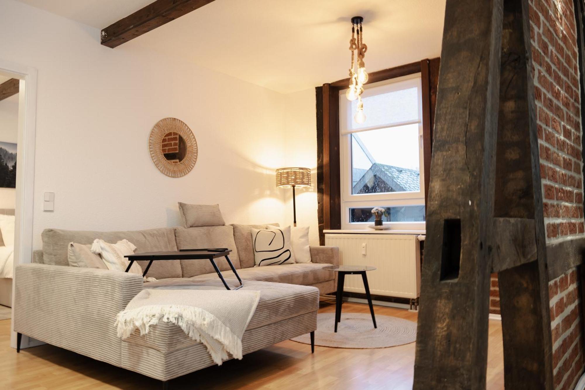 Jasta Homes Altstadt, Zentral, Ueberdachter Parkplatz, Netflix, Vollausstattung, Loft, Modern Und Komfort Hamelin Eksteriør bilde